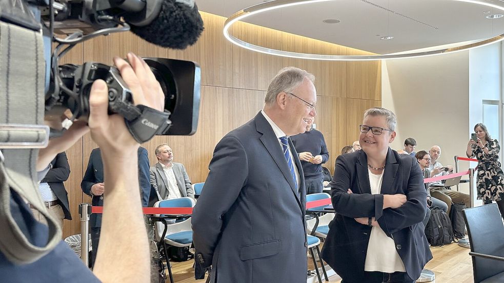 Niedersachsens Ministerpräsident Stephan Weil (SPD) vor seiner Aussage als Zeuge im Untersuchungsausschuss rund um die Beförderung seiner Büroleiterin. Foto: Lars Laue