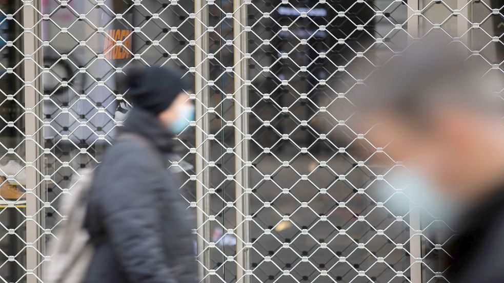 Die Alltagsvorgaben zur Virus-Eindämmung sollen aufgearbeitet werden. (Archivbild) Foto: Tom Weller/dpa