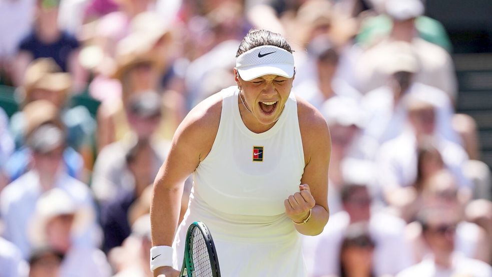 Amanda Anisimova bejubelt den Einzug in ihr erstes Grand-Slam-Finale Foto: Kirsty Wigglesworth/AP/dpa
