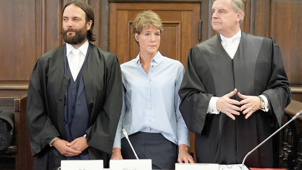 Christina Block wird von zwei Anwälten vor Gericht vertreten. Foto: Marcus Brandt/Pool-dpa/dpa