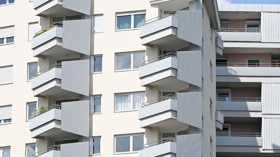Die Mietpreisbremse gilt nur in Gebieten mit angespanntem Wohnungsmarkt. (Symbolbild) Foto: Bernd Weißbrod/dpa