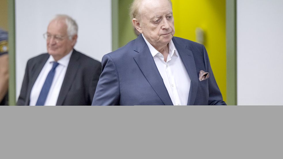 Der TV-Koch Alfons Schuhbeck ist zu vier Jahren und drei Monaten Haft verurteilt worden. Foto: dpa/Peter Kneffel