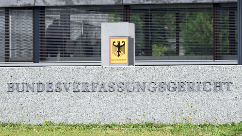 Das höchste deutsche Gericht beschäftigte sich mit einer Verfassungsbeschwerde von zwei jemenitischen Männern, deren Verwandte 2012 bei einem US-Drohnenangriff in ihrem Heimatort getötet worden waren. Foto: Uli Deck/dpa