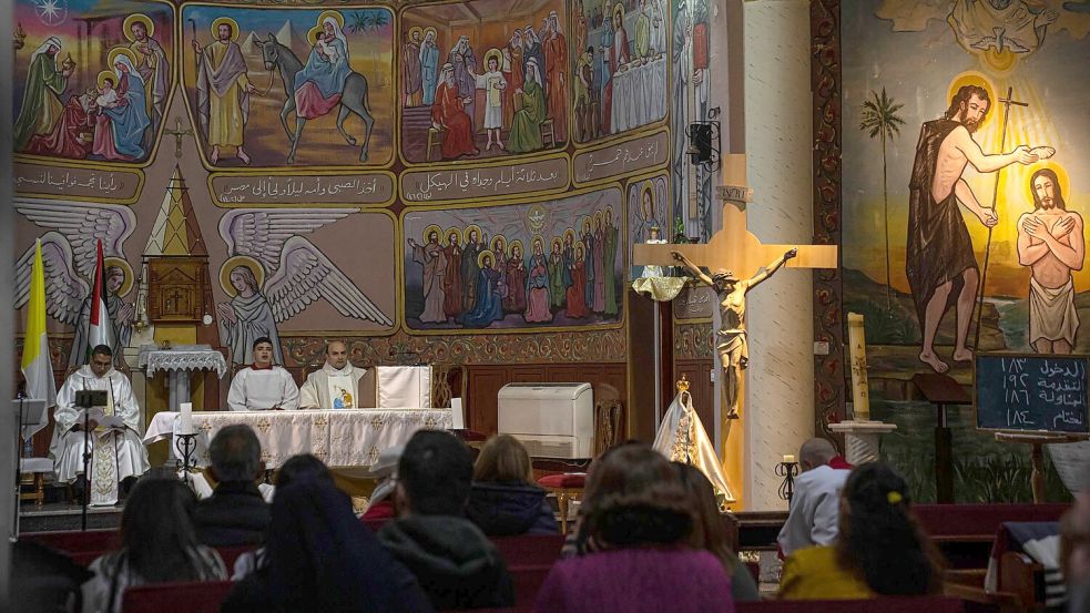Im Gazastreifen leben rund 1000 Christen. (Archivbild) Foto: Fatima Shbair/AP/dpa