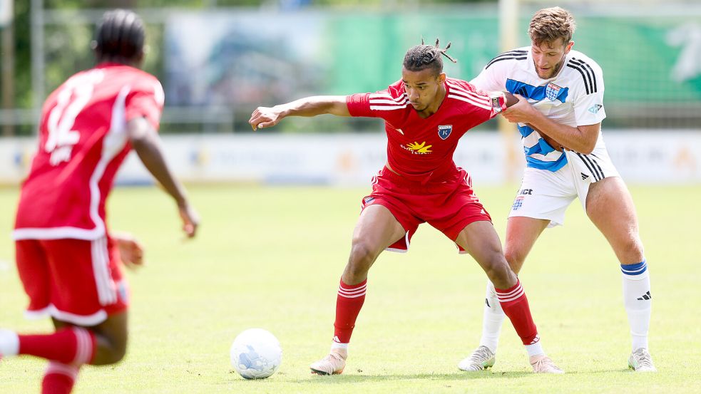Kickers-Neuzugang Emeka Oduah läuft am Samstag erstmals für die Emder im Ostfriesland-Stadion auf. Archivfoto: Jens Doden/Emden