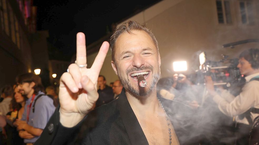 Der „Jedermann“-Schauspieler Philipp Hochmair auf der Premierenfeier des Vorjahres. (Archivbild) Foto: Franz Neumayr/APA/dpa