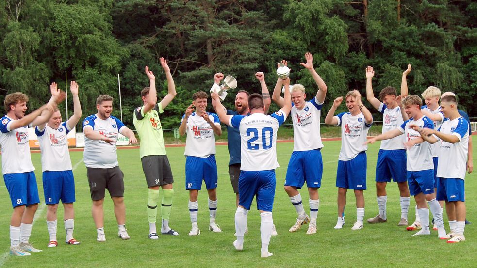 Die 2. Herren des SC BW Papenburg gewann den Stadtpokal. Fotos: Reemts