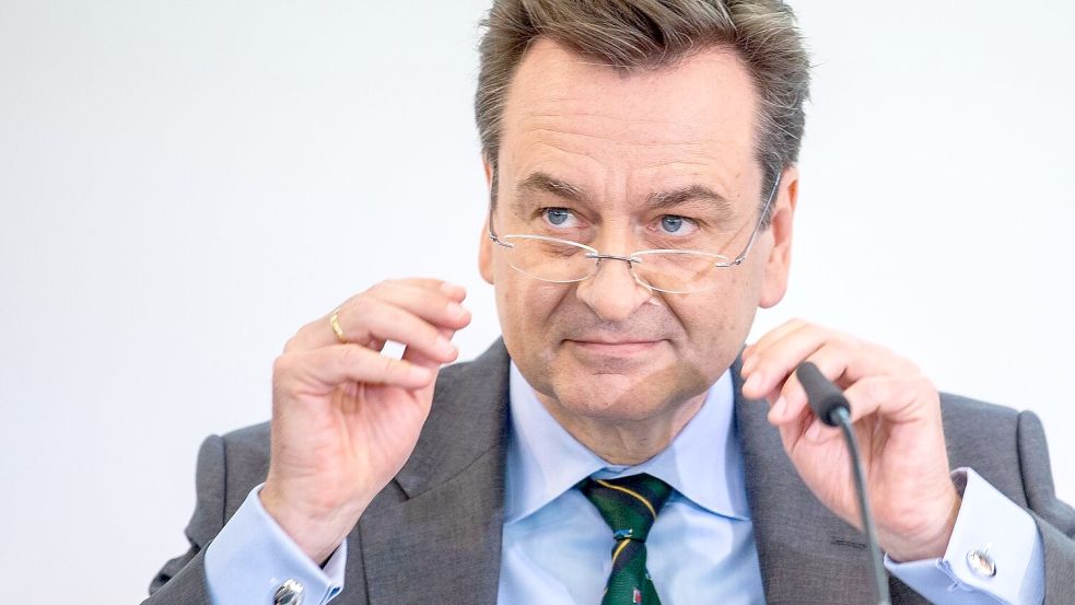 Munich Re Vorstandschef Joachim Wenning hört Ende des Jahres auf. (Archiv) Foto: Lino Mirgeler/dpa