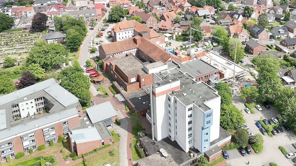 Das Friesoyther St.-Marien-Hospital: Die Betreiber können optimistisch in die Zukunft blicken. Archivfoto: Schiwyair Medienproduktion