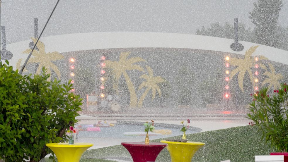Die Mallorca-Ausgabe des ZDF-„Fernsehgartens“ ist vorerst ins Wasser gefallen. Foto: IMAGO/Eibner-Pressefoto/Jan-Niclas Grox