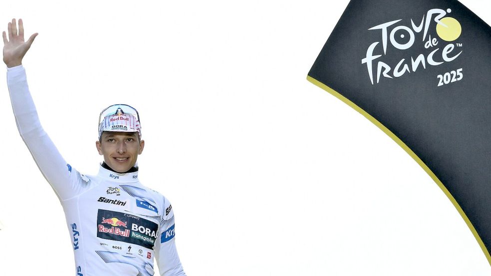Florian Lipowitz hat mit dem dritten Platz bei der Tour de France den größten Erfolg seiner Karriere gefeiert. Foto: Marco Bertorello/AFP/dpa