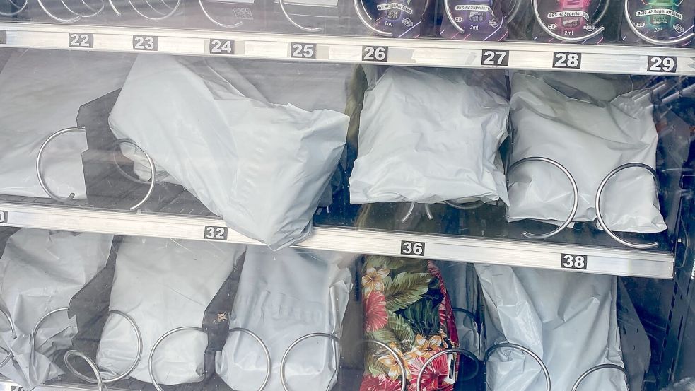 Automaten mit Mystery Packs gibt es bei uns unter anderem in Papenburg. Foto: Susanne Risius-Hartwig