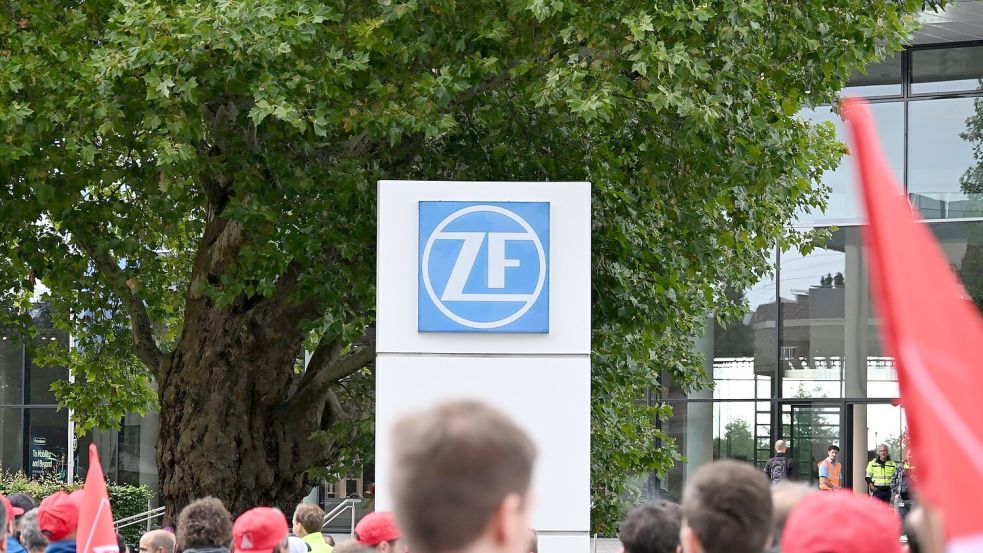 Der Autozulieferer ZF muss sparen (Foto- aktuell) Foto: Felix Kästle/dpa