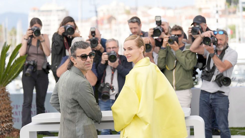 Regisseur Fatih Akin und Diane Kruger nach der Premiere von „Amrum“. (Archivbild) Foto: Natacha Pisarenko/Invision/dpa