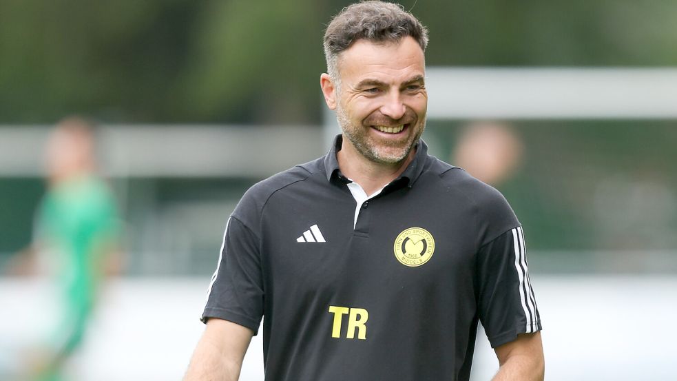 Middels-Coach Tobias Ryl ist sehr zufrieden mit seinem Kader. Reicht es für ganz oben? Archivfoto: Jens Doden, Emden