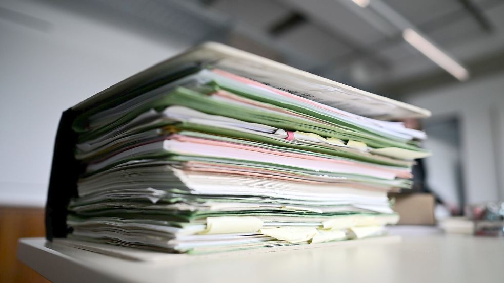 Der Normenkontrollrat befürchtet einen hohen bürokratischen Aufwand durch das geplante Tariftreuegesetz. (Symbolbild) Foto: Sebastian Gollnow/dpa