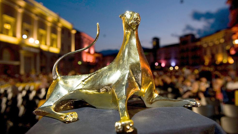 Fünf deutsche oder mit deutschem Engagement entstandene Beiträge wurden in den Hauptwettbewerb um den Goldenen Leoparden eingeladen. (Symbolfoto) Foto: Jean-Christophe Bott/Keystone/dpa
