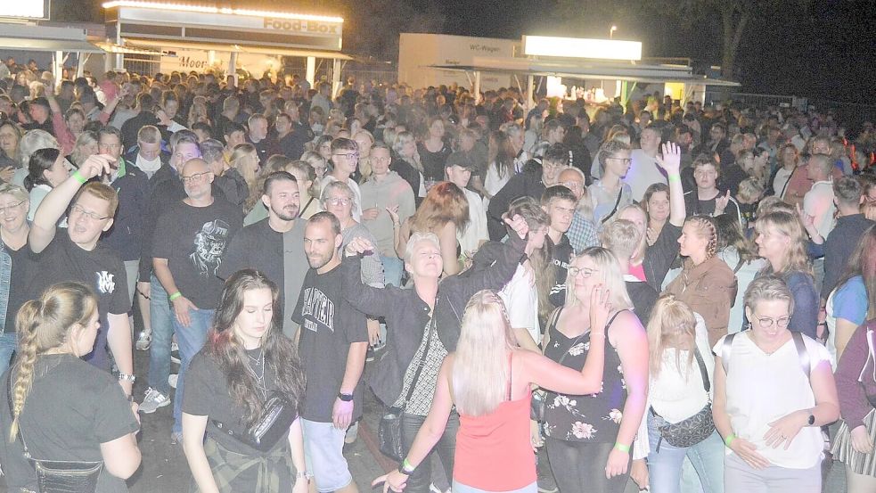 Gute Stimmung herrschte beim Seefest in Steenfelde 2024. Fotos: Archiv/Holger Weers