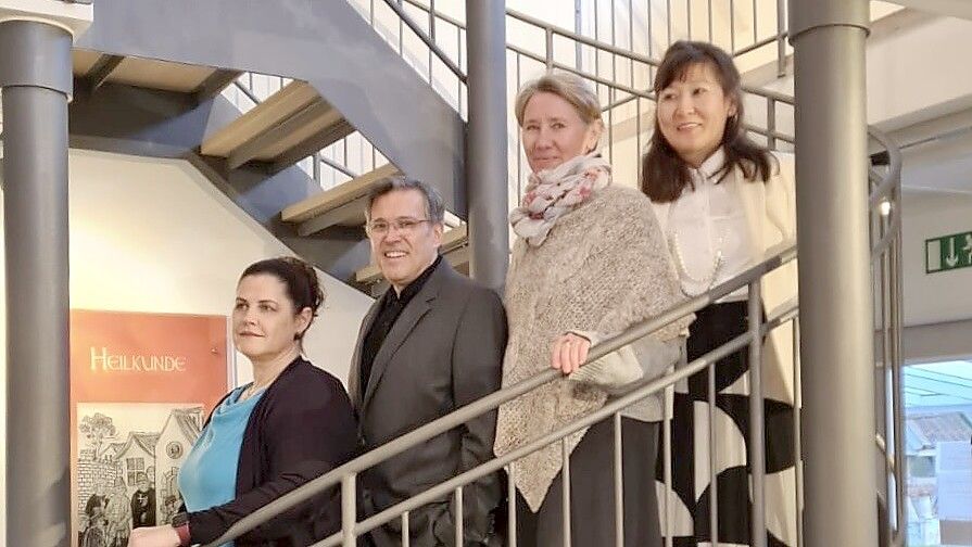 Tenor Oscar Marin und seine Gesangsgruppe Friends For Life treten auf. Foto: Veranstalter