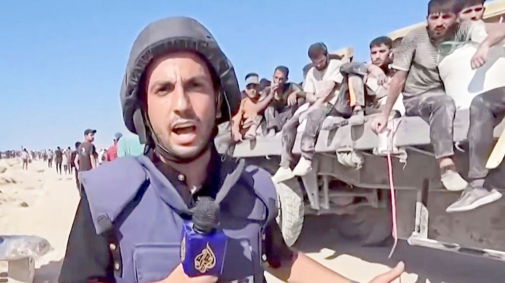 Der Korrespondent des arabischen Senders Al-Dschasira, Anas al-Scharif, wurde zusammen mit anderen Journalisten getötet. (Archivbild) Foto: Uncredited/AL JAZEERA via AP/dpa