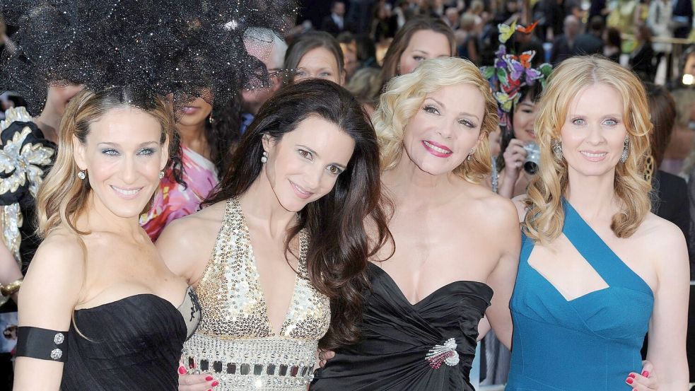 2010 kam der Kinofilm „Sex and the City 2“ ins Kino - von links nach rechts: Sarah Jessica Parker, Kristin Davis, Kim Cattrall und Cynthia Nixon. Foto: picture alliance / dpa