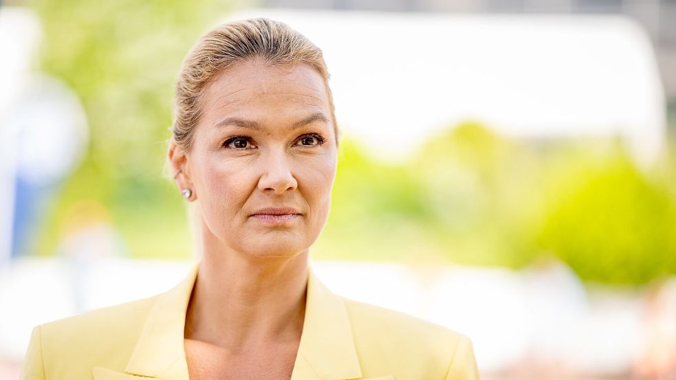 Die ehemalige Ausnahmeschwimmerin Franziska van Almsick kämpft bis heute mit einer Essstörung. (Archivbild) Foto: Daniel Reinhardt/dpa