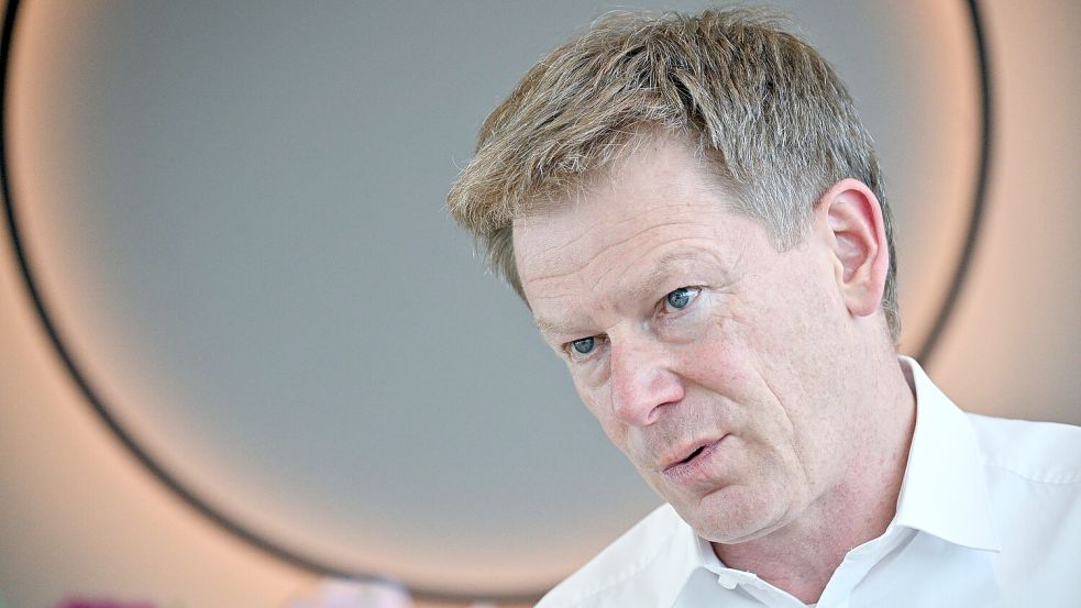 Seit Anfang 2017 ist Richard Lutz Bahnchef - nun endet seine Zeit an der Spitze des Konzerns. (Archivbild) Foto: Sebastian Gollnow/dpa