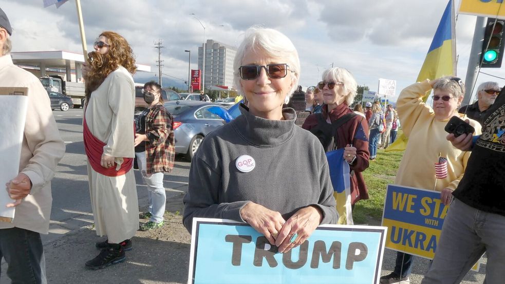Petra kann nicht verstehen, warum Trump dem Kremlchef „den roten Teppich“ ausrollt. Foto: Luzia Geier/dpa