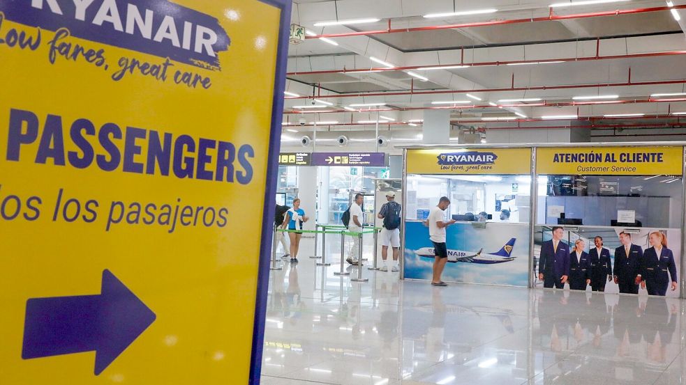 Der Streik des Bodenpersonals für Ryanair in Spanien hatte zunächst kaum Auswirkungen für die Passagiere. Es gab leichte Verspätungen, aber von gestrichenen Flügen wurde nichts bekannt. Foto: Clara Margais/dpa
