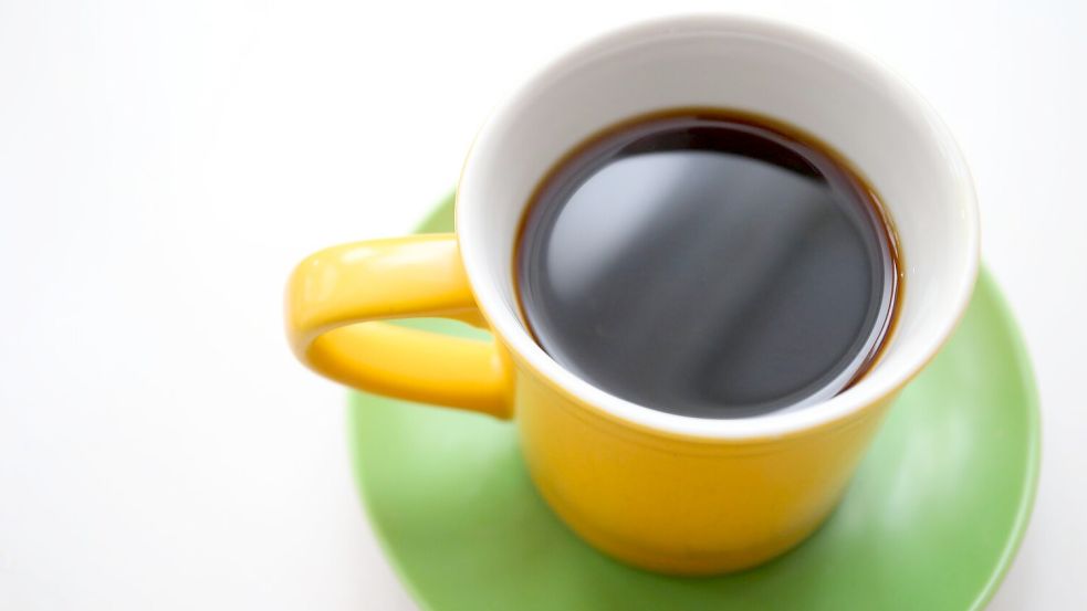Wirkt Kaffee am Morgen nur so intensiv, weil in der Nacht Entzugserscheinungen entstanden? (Symbolbild) Foto: Karl-Josef Hildenbrand/dpa