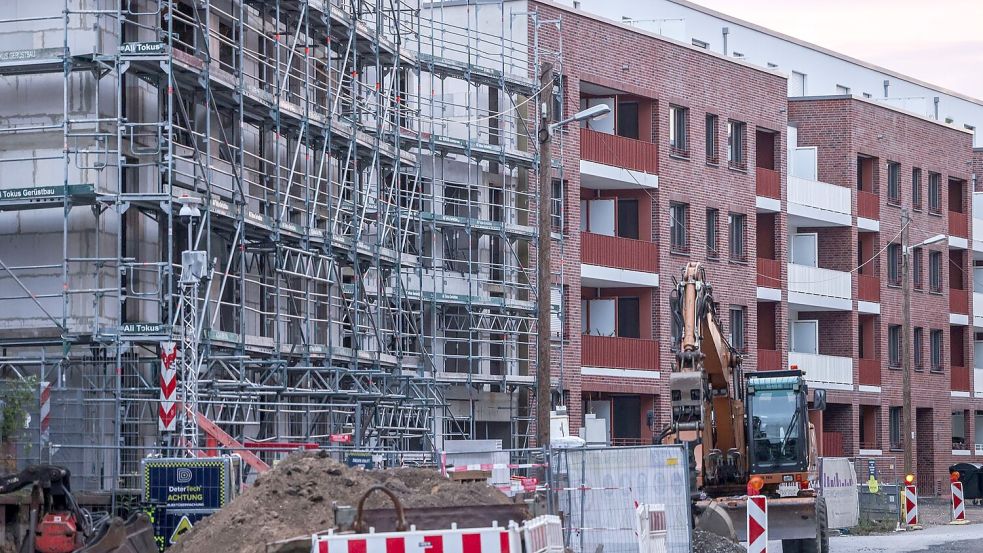 Der Wohnungsbau in Mehrfamilienhäusern stagniert. (Archivbild) Foto: Oliver Berg/dpa
