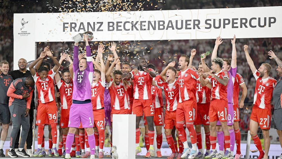 Titelverteidiger Bayern München startet mit dem Rückenwind des Supercup-Gewinns in die 63. Bundesliga-Saison. Foto: Bernd Weißbrod/dpa