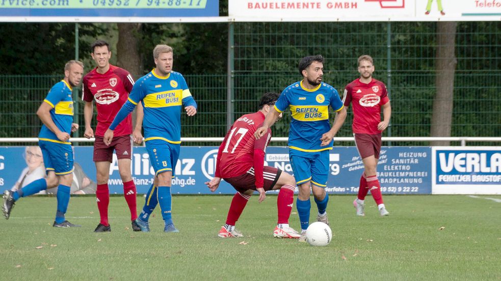 Das Sportgericht befasst sich mit einem Vorfall, der sich nach der Partie zwischen TuRa II und dem SC Rhauderfehn-Langholt ereignet haben soll. Foto: Lohmann