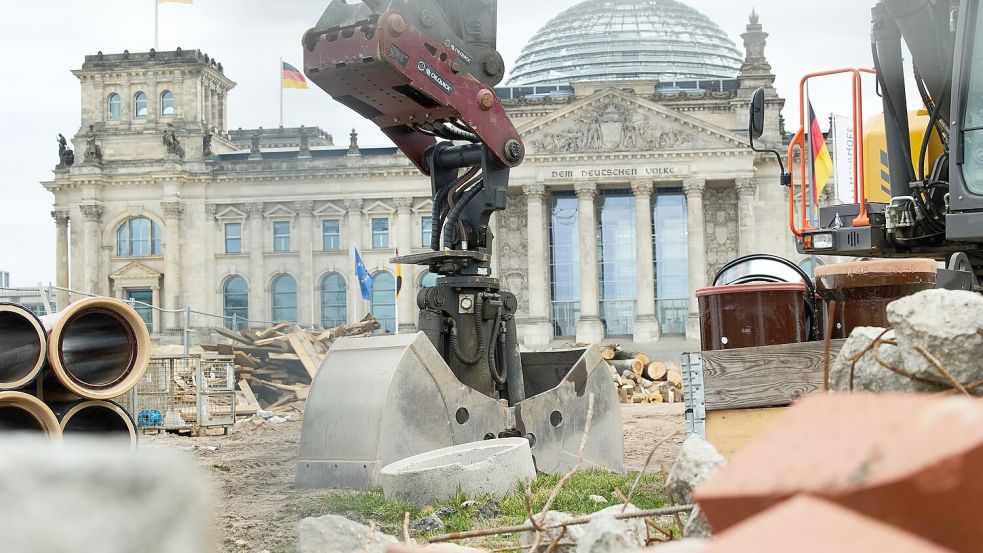 Die Koalition hat eine Menge Baustellen vor sich. (Archivbild) Foto: Joerg Carstensen/dpa
