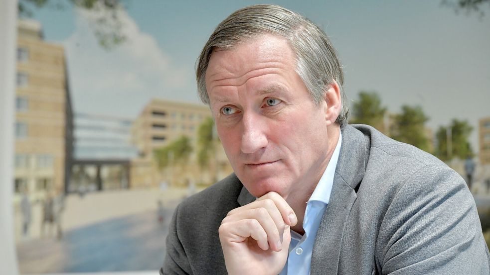 Dirk Balster ist Geschäftsführer der Trägergesellschaft Kliniken Aurich-Emden-Norden. Foto: Klaus Ortgies/Archiv
