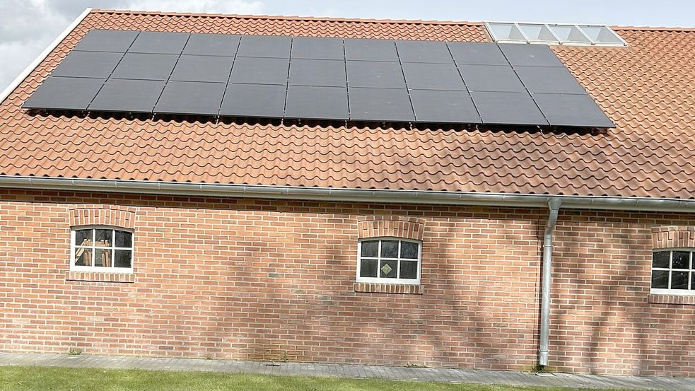 90.000 Solarmodule haben die Montage-Teams des SEZ in den vergangenen vier Jahrzehnten montiert. Verwendet werden ausschließlich qualitativ hochwertige Produkte, die Langlebigkeit und eine konstante „Solarstrom-Ernte“ garantieren. Foto: privat