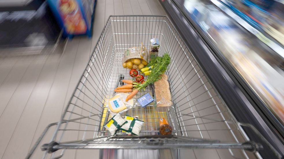 Der tägliche Einkauf ist bei vielen Verbrauchern teurer als vor einem Jahr. (Symbolbild) Foto: Philip Dulian/dpa