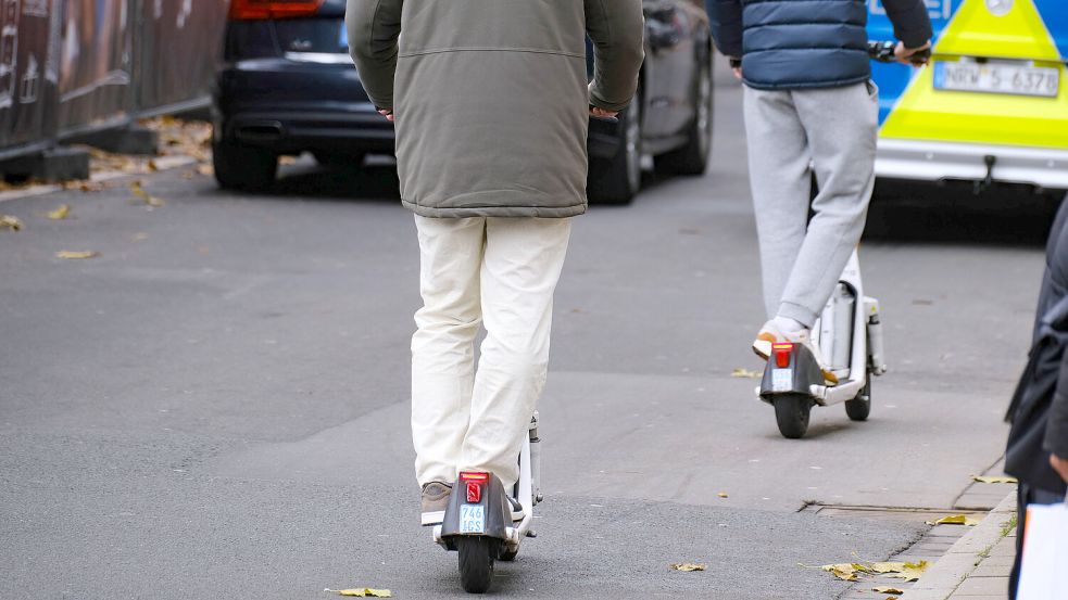 Nach einer Auseinandersetzung um eine Verkehrsbehinderung ist ein 72-jähriger Autofahrer am Donnerstag von zwei Jugendlichen mit einem Schlagring verletzt worden. Foto: www.imago-images.de