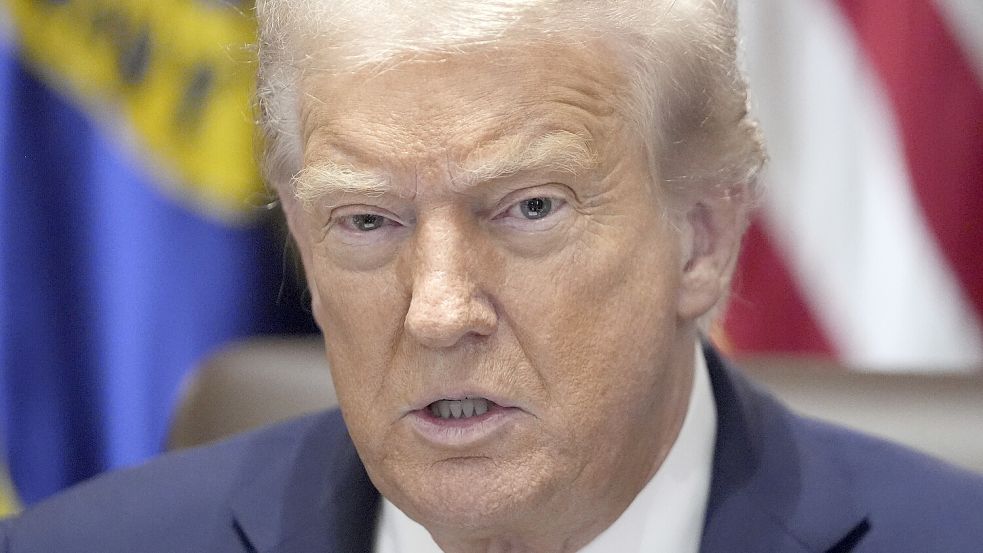 Donald Trump regiert am Parlament vorbei – und erleidet eine Niederlage. Foto: dpa/AP/Mark Schiefelbein