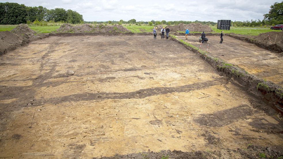 In dem freigelegten Areal wurde neben dem Gräberplatz auch Werkstätten und ein mutmaßlicher Tempel gefunden. Foto: Maja Theodoraki/Museum Midtjylland