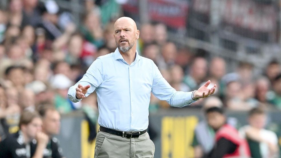 Erik ten Hag hat die Mannschaft von Bayer Leverkusen erst im Sommer übernommen. Foto: Carmen Jaspersen/dpa