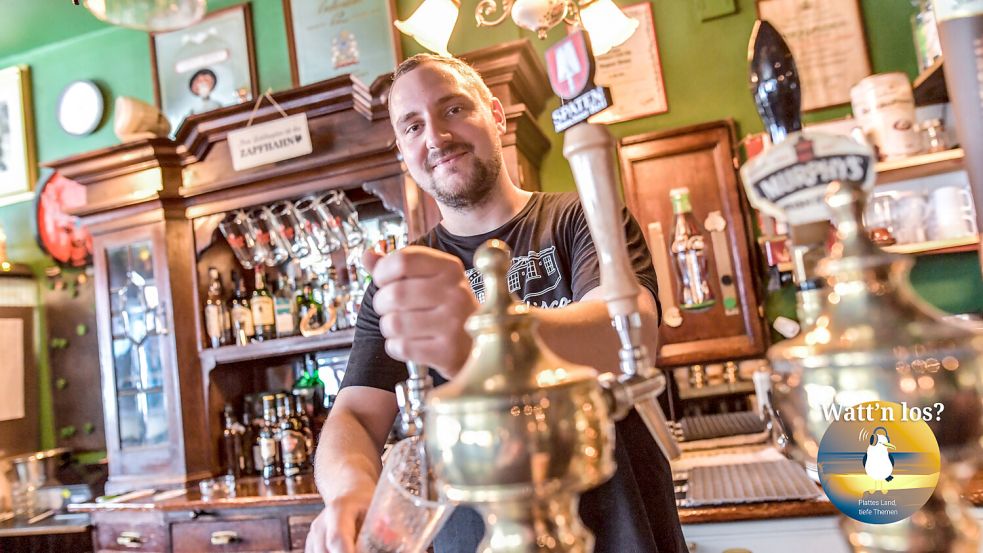 Tim Kerkhoff ist seit Mai 2025 Inhaber des Mulligan’s in Leer. Foto: Klaus Ortgies