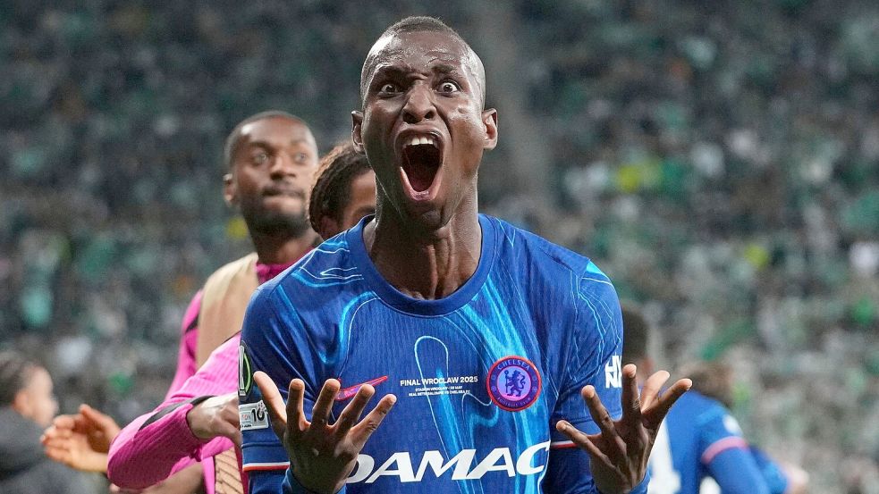 Neu beim FC Bayern: Nicolas Jackson. Foto: Petr David Josek/AP/dpa