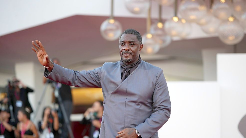 Idris Elba verkörpert den US-amerikanischen Präsidenten in „A House of Dynamite“ - hier zu sehen vor der Premiere am 2. September. Foto: Alessandra Tarantino/Invision/AP