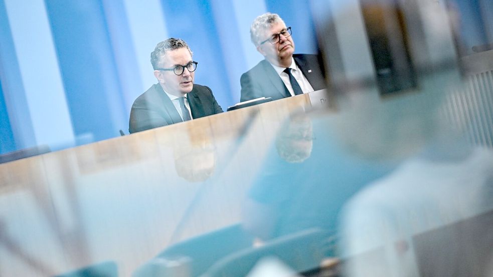 Der Haushalt ist fertig zur Abstimmung im Parlament - doch die Parlamentarier haben schon ganz andere Probleme. Foto: Britta Pedersen