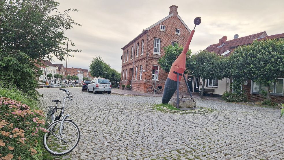 Der Wendehammer am Alten Hafen soll künftig Geschichte sein. Als neue Verkehrsführung ist dort eine Einbahnstraßenregelung geplant. Nun geht es um die Details. Foto: Tatjana Gettkowski
