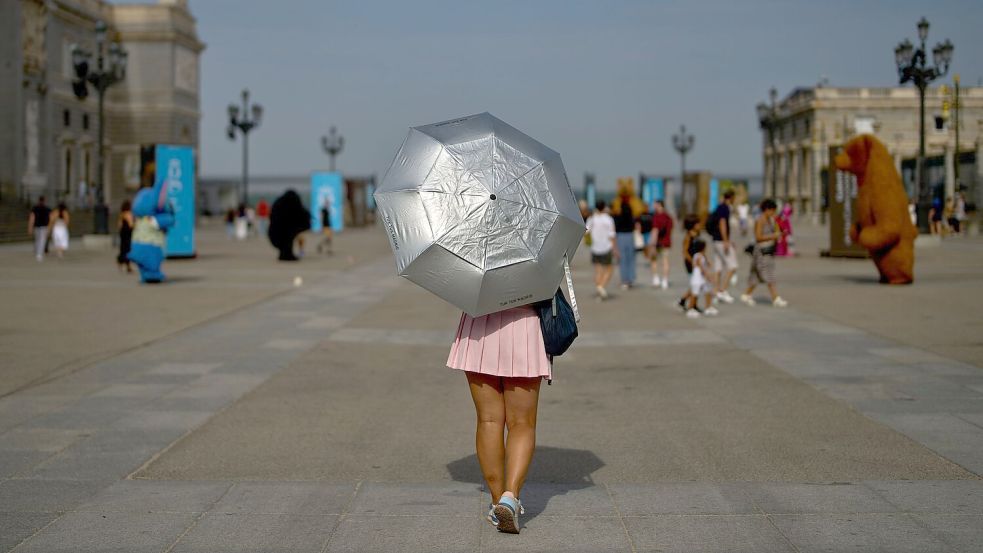 Südwesteuropa erlebte im August 2025 die dritte große Hitzewelle des Sommers. (Archivbild) Foto: Manu Fernandez/AP/dpa