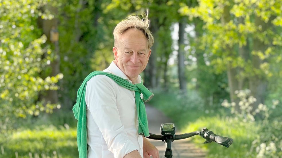 Andreas Meinders möchte einen Faktencheck zu möglichen Fahrradstraßen in Rhauderfehn. Damit ließen sich Kosten im Straßenausbau verringern, sagt der Ratsherr. Foto: Privat