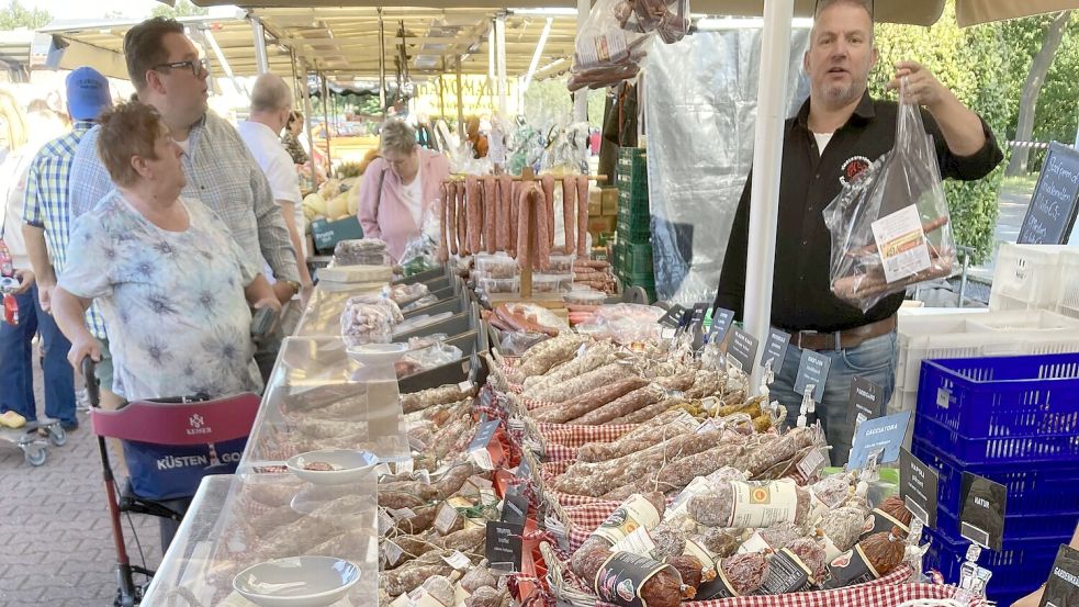 Niederländische Mettwurst-Spezialitäten dürfen auf einem Hollandmarkt nicht fehlen.