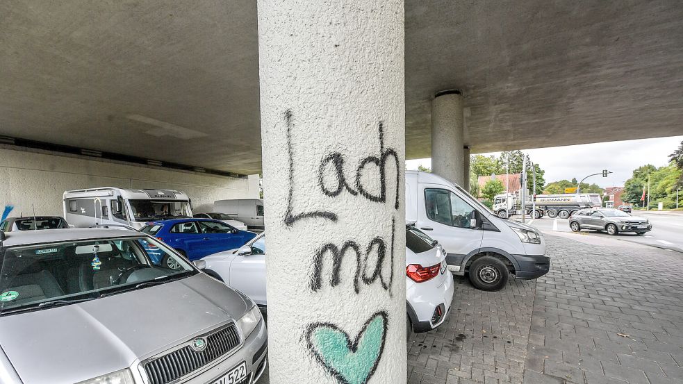 Brücken, Unterführungen und Co. können oft eine Schönheitskur brauchen. Foto: Klaus Ortgies